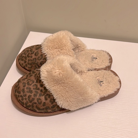 Corkys girls slippers, leopard print, size 3 - Picture 3 of 8